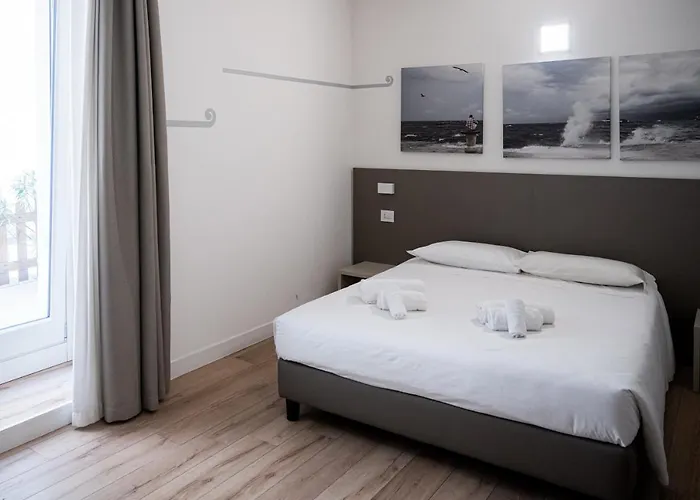 Gallery Aparthotel 4*